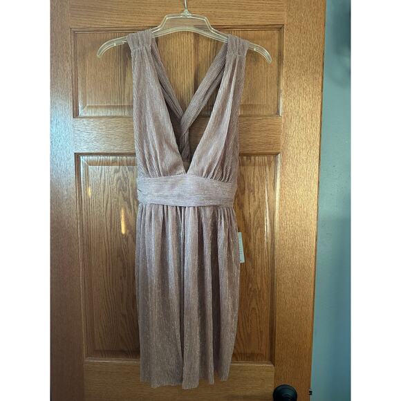 Lulu's Gold Shimmer Party Dress NWT Medium - Picture 1 of 6